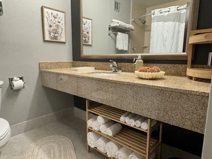 $1,300 | 6175 West Grand Avenue, Unit 1003, Gurnee, IL 60031