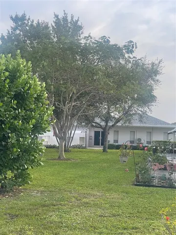 $169,000 | 7228 West Oakridge Circle, Unit 7228, Lake Worth, FL 33462