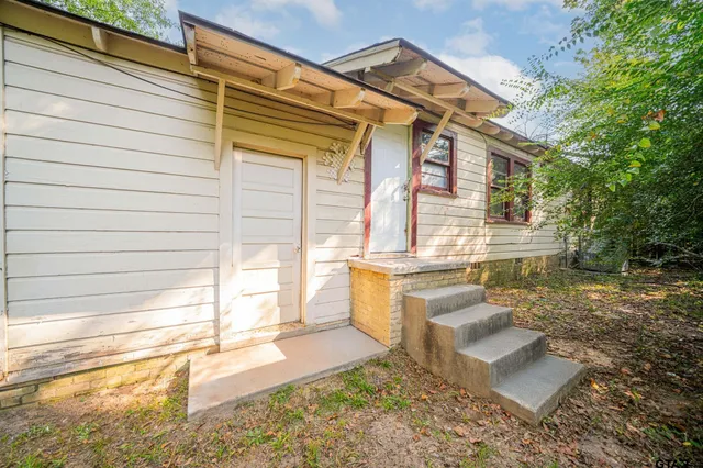 $100,000 | 706-708 Ridgelea Avenue, Longview, TX 75602