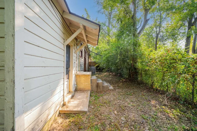 $100,000 | 706-708 Ridgelea Avenue, Longview, TX 75602