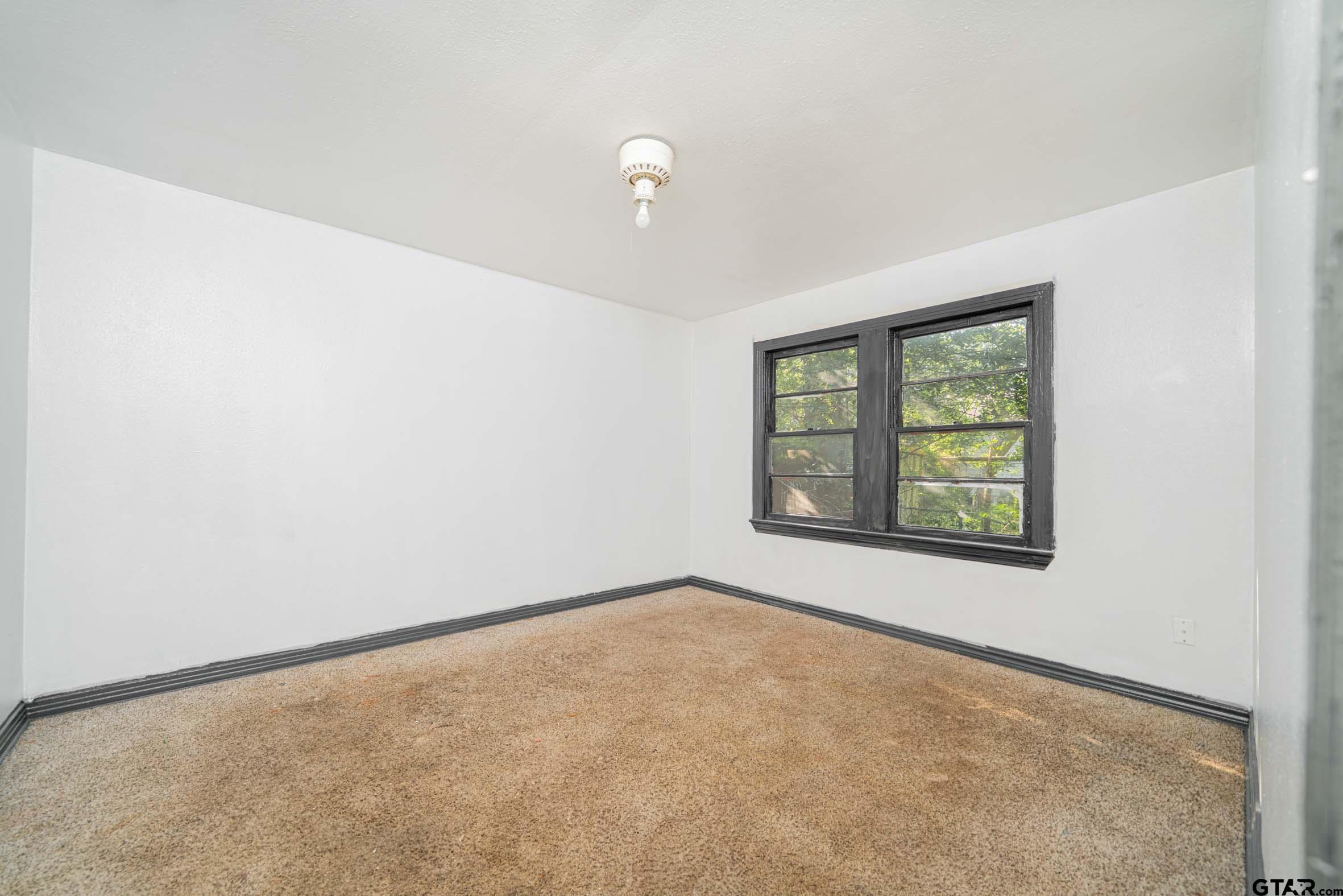 706-708 Ridgelea Avenue Longview, TX 75602 - Photo 7 of 16