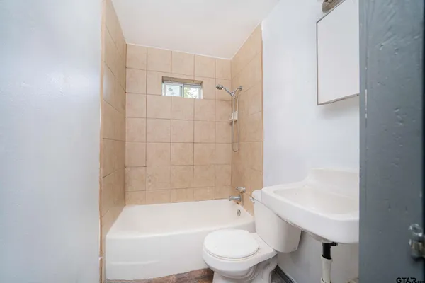 $92,500 | 706-708 Ridgelea Avenue, Longview, TX 75602