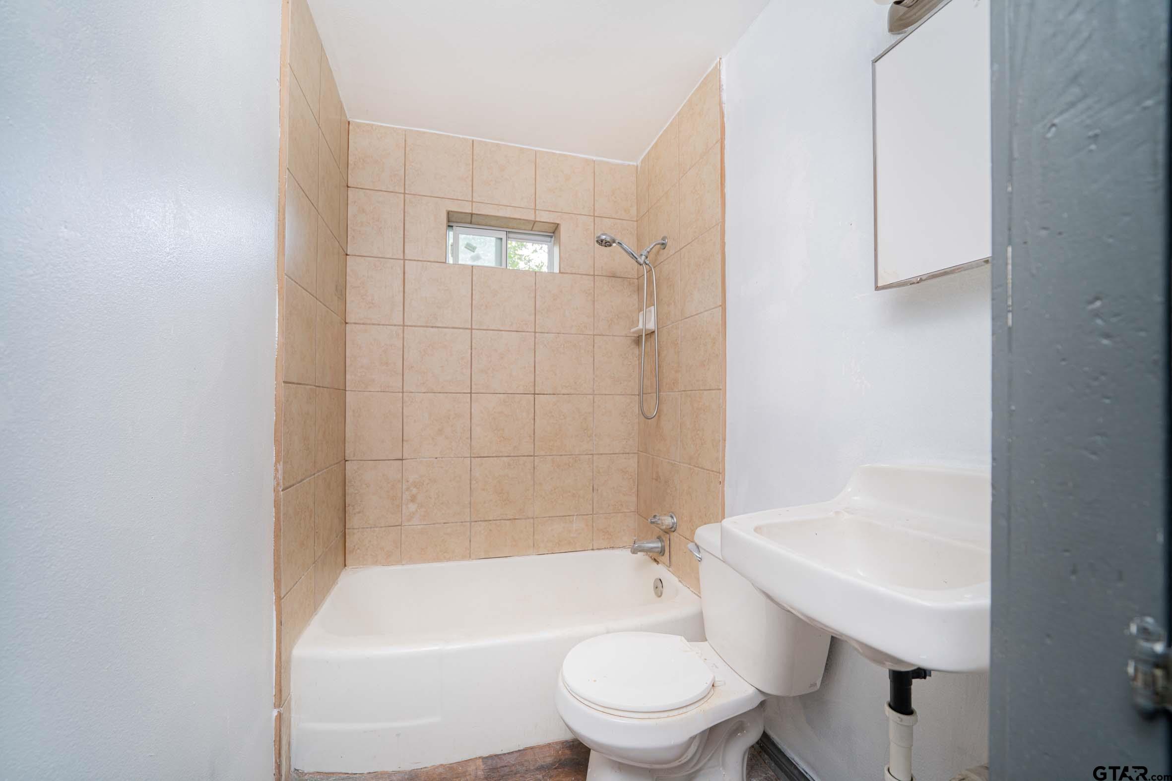 706-708 Ridgelea Avenue Longview, TX 75602 - Photo 8 of 16