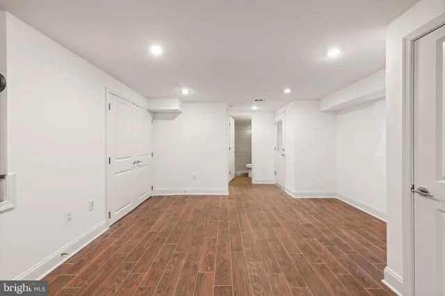 a view of empty room