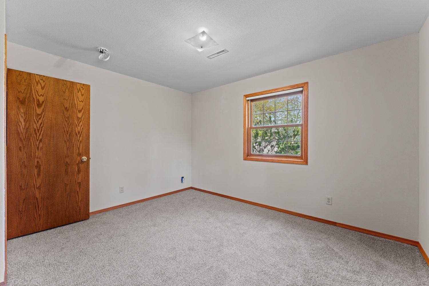 1827 Huntington Park Drive Reedsburg, WI 53959 - Photo 30 of 38