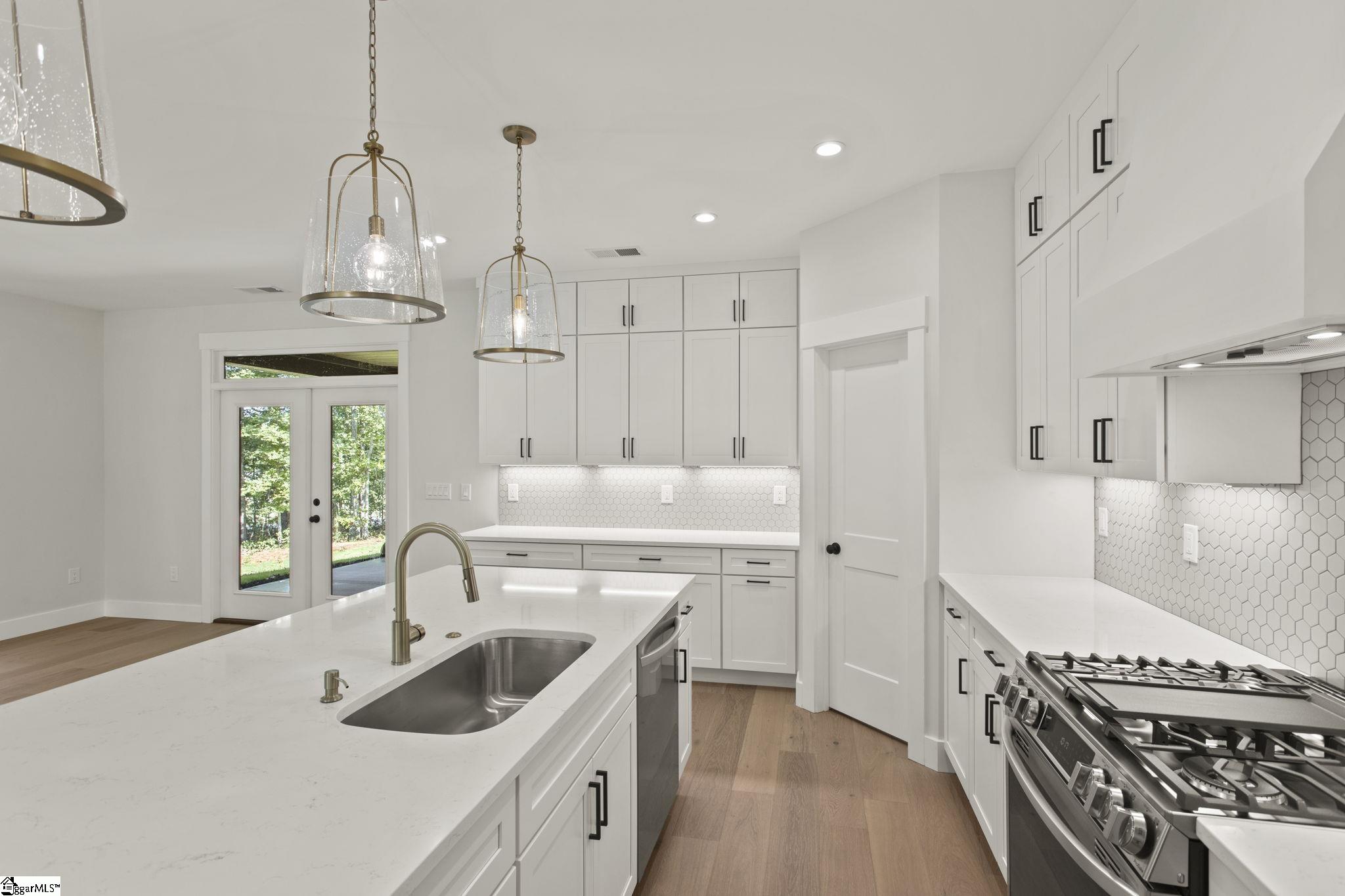 50 Waldrop Road Taylors, SC 29687 - Photo 6 of 39