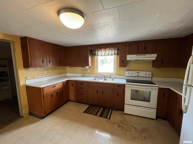 $365,000 | 2283 East 2750th Street, Kewanee, IL 61443