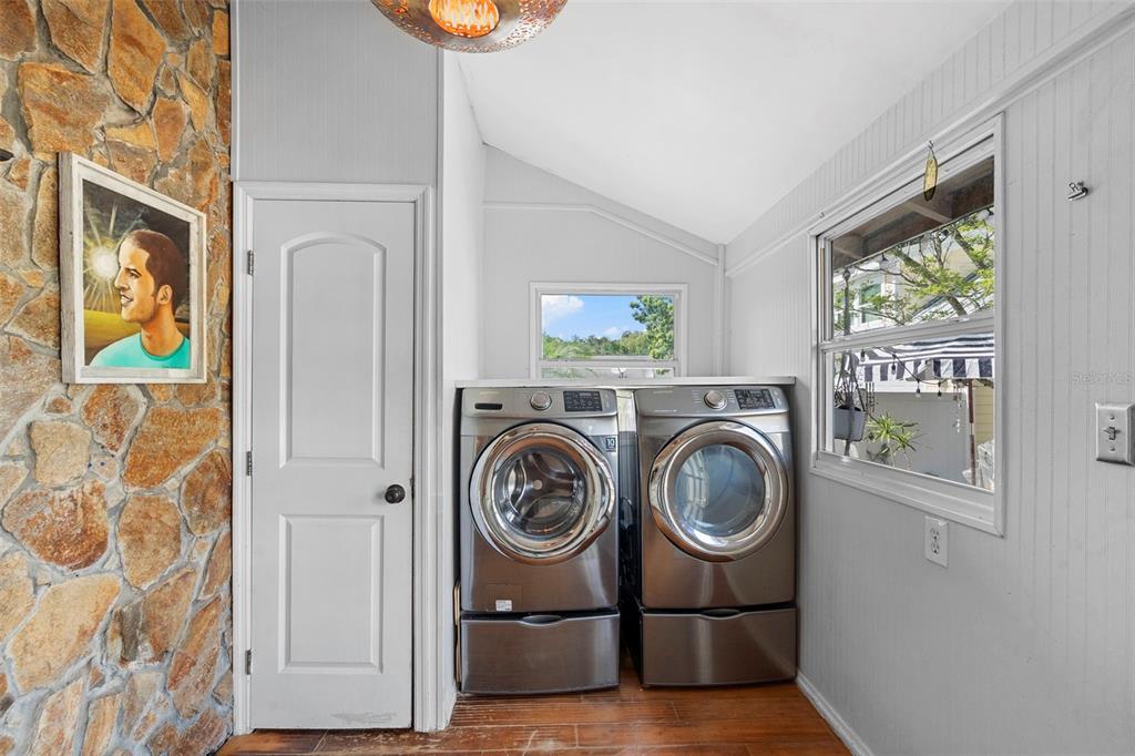 6501 Matchett Road Belle Isle, FL 32809 - Photo 17 of 43 a utility room with dryer and washer