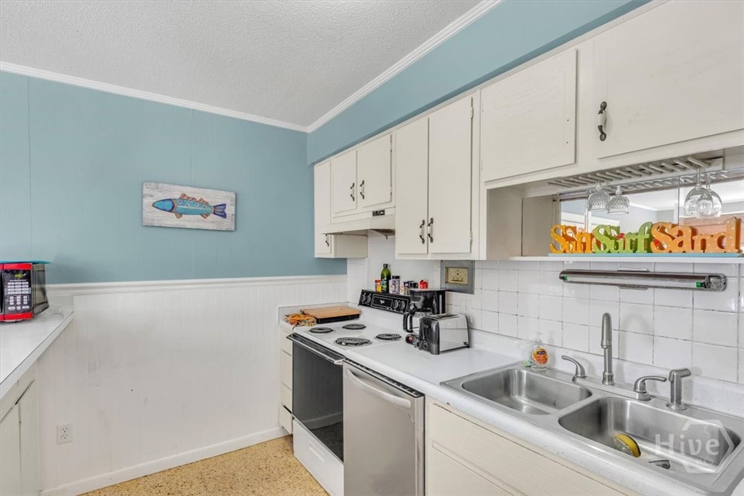 815 Miller Avenue Tybee Island, GA 31328 - Photo 14 of 66