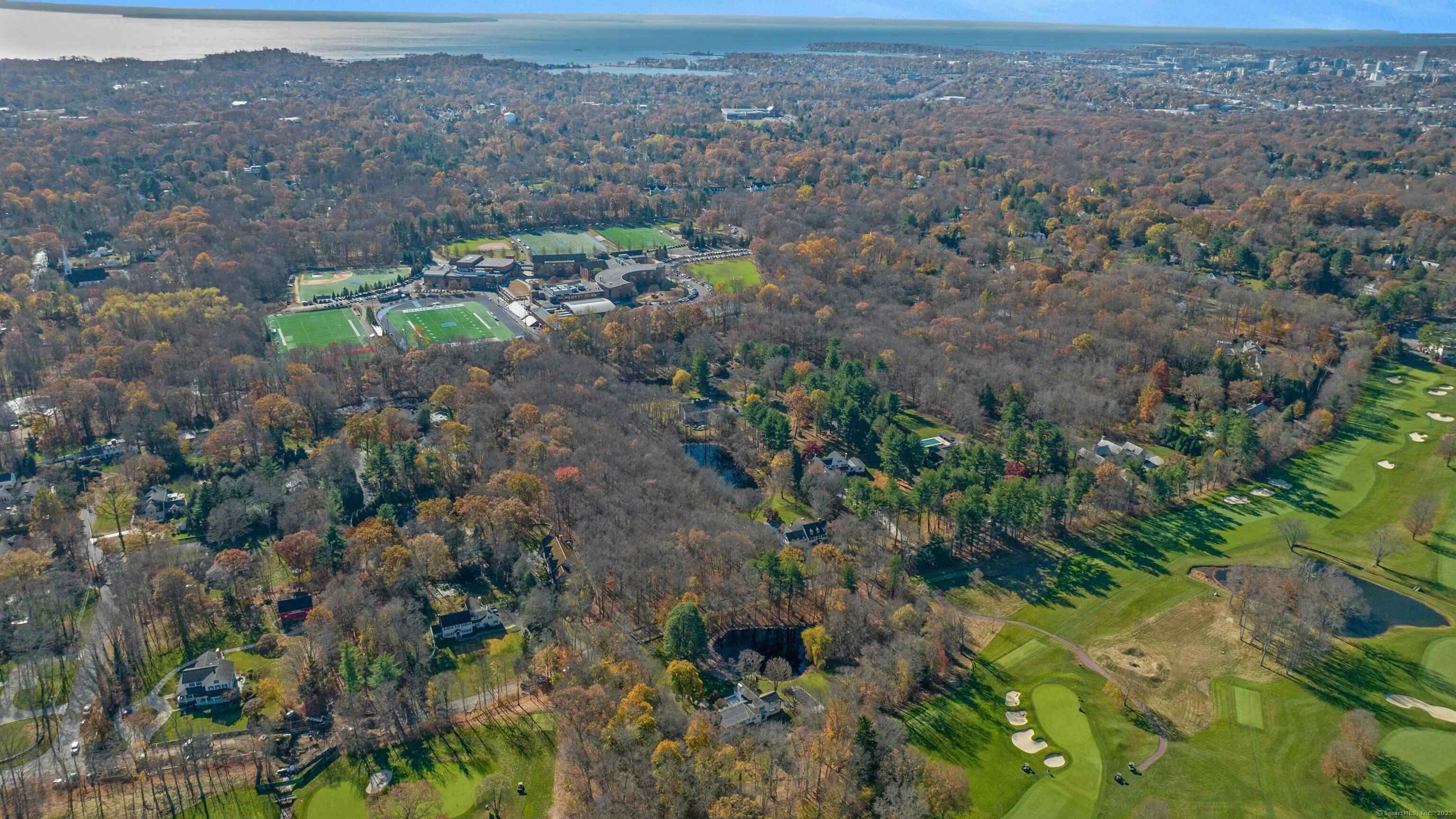75 Hanson Road Darien, CT 06820 - Photo 30 of 30 a view of a city