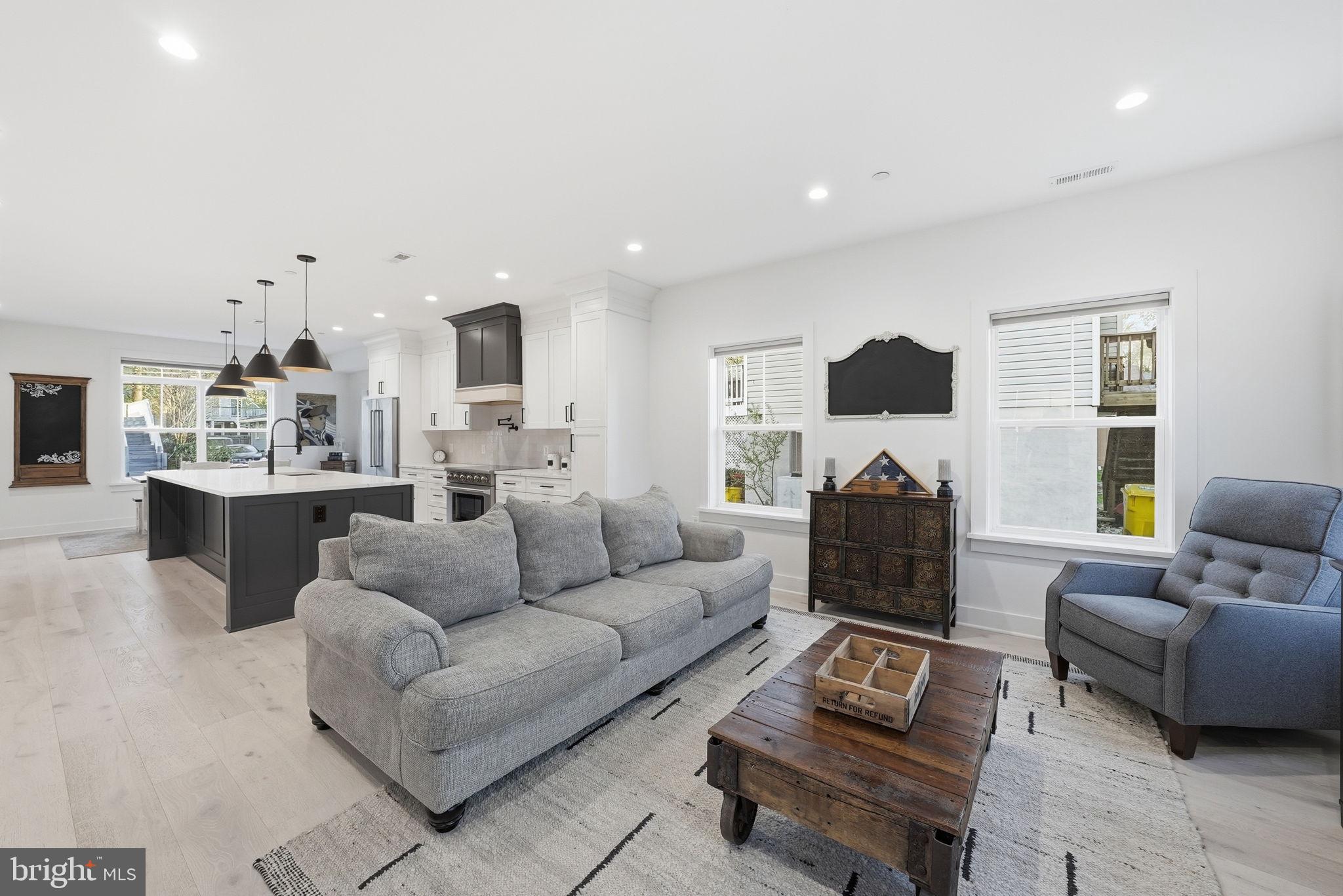 1422 Howard Road Annapolis, MD 21403 - Photo 13 of 61