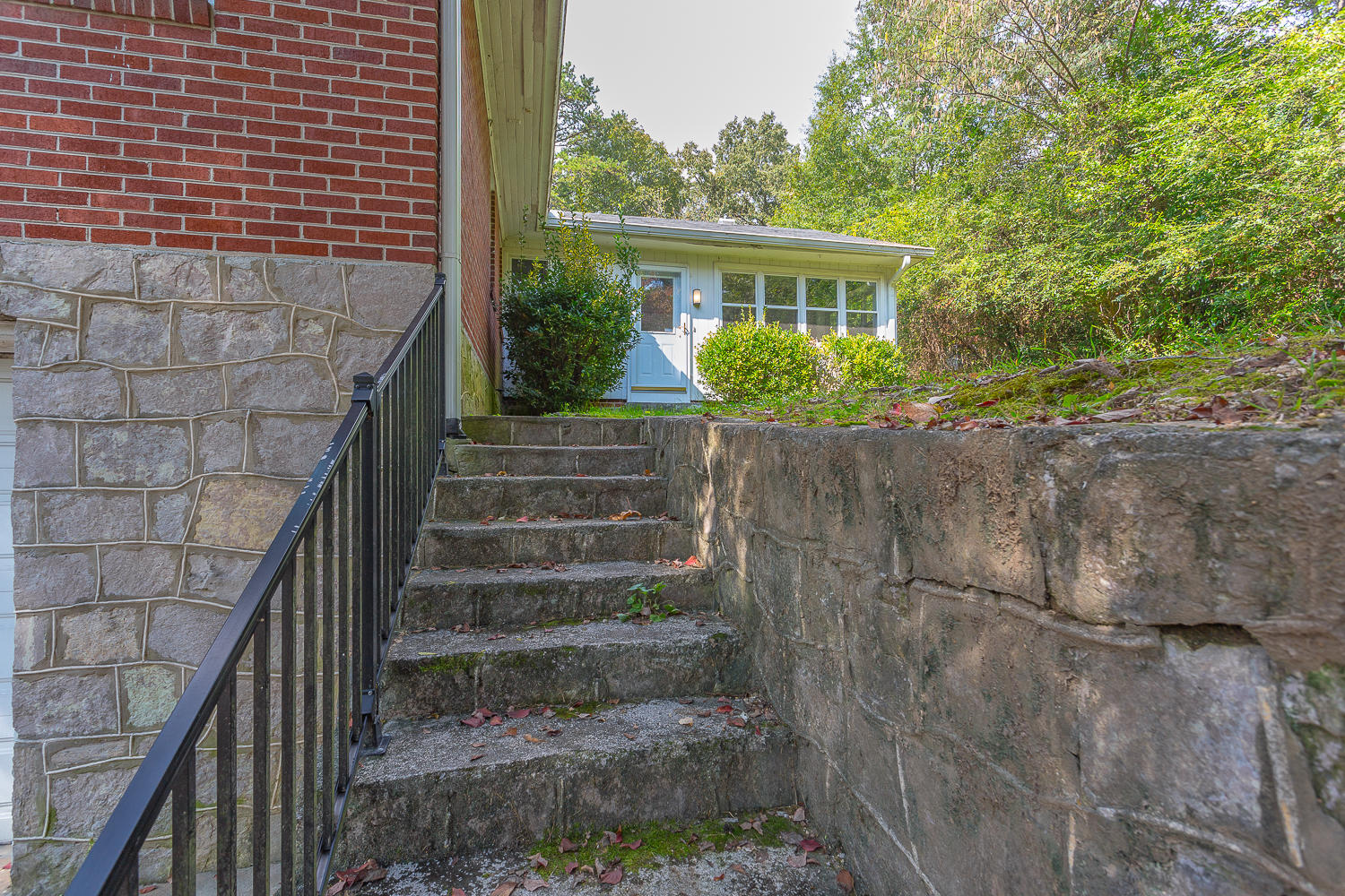 1310 South Crest Road Rossville, GA 30741 - Photo 11 of 35 1310 S Crest HD -11