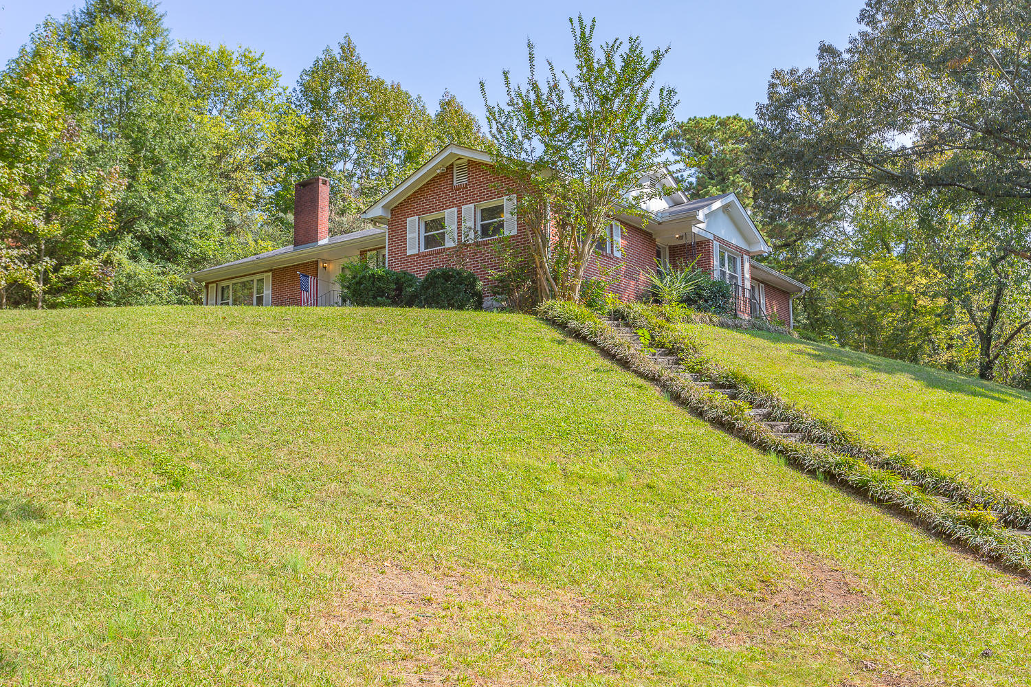 1310 South Crest Road Rossville, GA 30741 - Photo 3 of 35 1310 S Crest HD -2