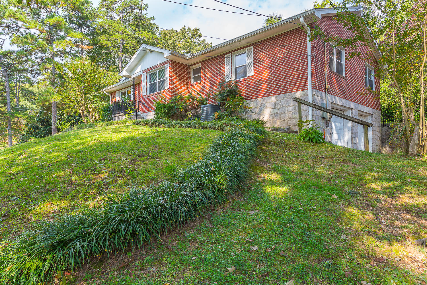 1310 South Crest Road Rossville, GA 30741 - Photo 8 of 35 1310 S Crest HD -8