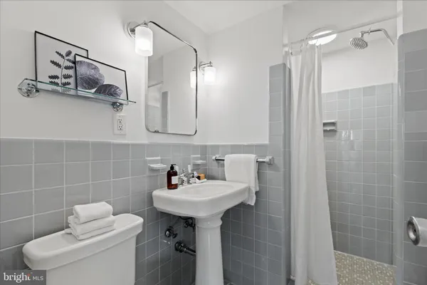 $475,000 | 3900 Watson Place Northwest, Unit A 8E, Washington, DC 20016