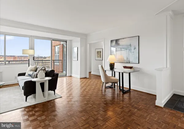 $475,000 | 3900 Watson Place Northwest, Unit A 8E, Washington, DC 20016