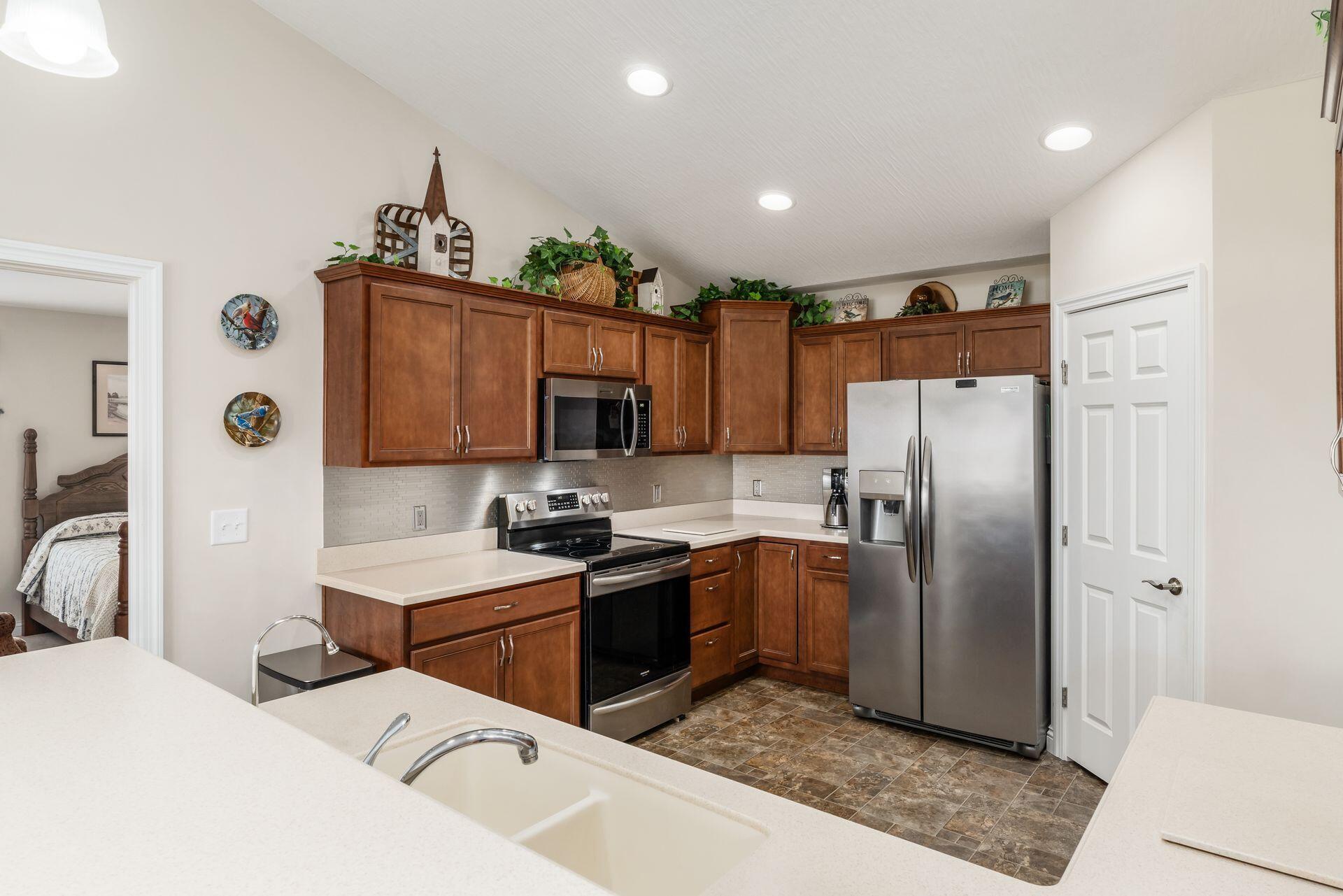 4105 Chillicothe Lancaster Road Southwest Lancaster, OH 43130 - Photo 15 of 80 Main kitchen