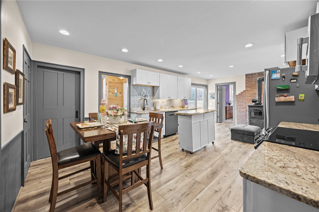 2385 Dow Road York, NY 14533 - Photo 6 of 43 Eat-in Kitchen w/Island, SS appl, Induction range,