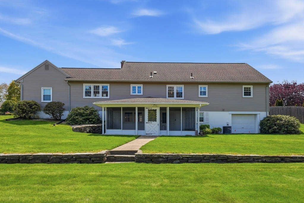 35 Richmond Road Ludlow, MA 01056 - Photo 3 of 41