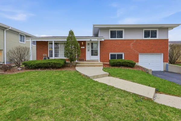 $435,000 | 843 South School Street, Lombard, IL 60148