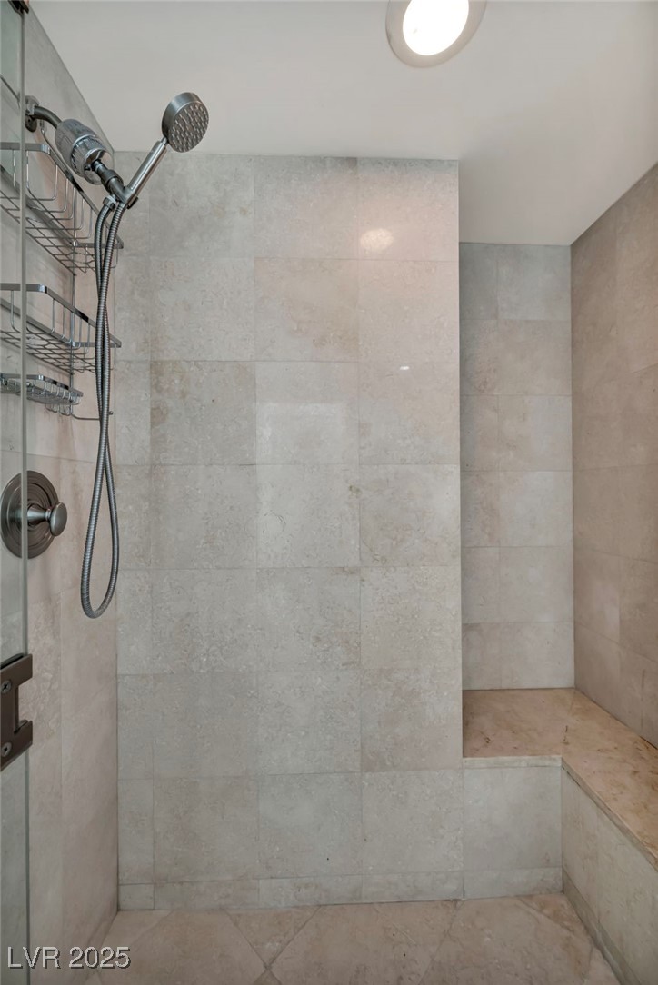 2777 Paradise Road, Unit 301 Las Vegas, NV 89109 - Photo 21 of 36 2nd Bathroom Shower