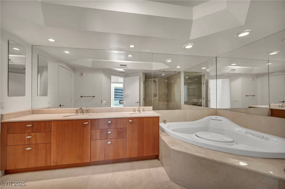 2777 Paradise Road, Unit 301 Las Vegas, NV 89109 - Photo 26 of 36