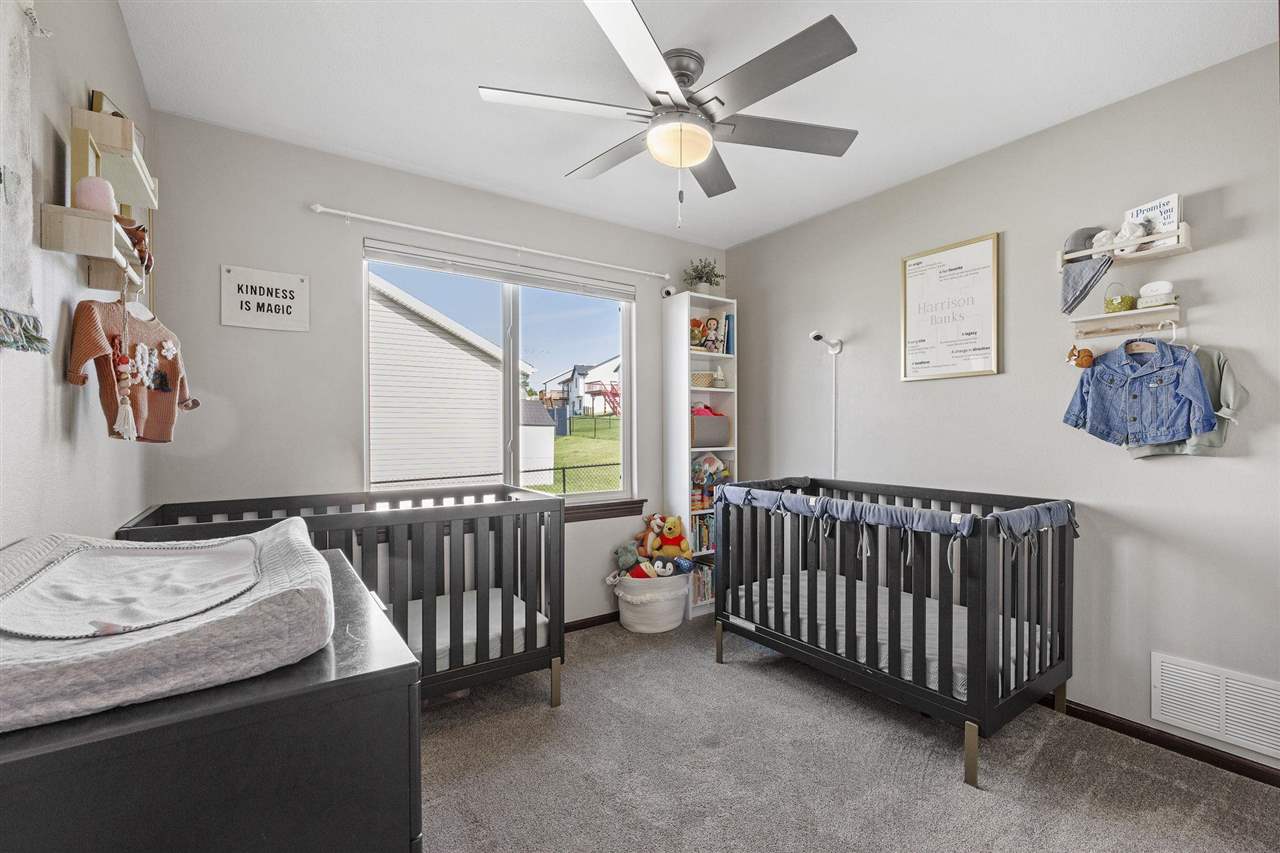 2106 Shady Grove Road Southwest Cedar Rapids, IA 52404 - Photo 23 of 30 Gallery Image 23