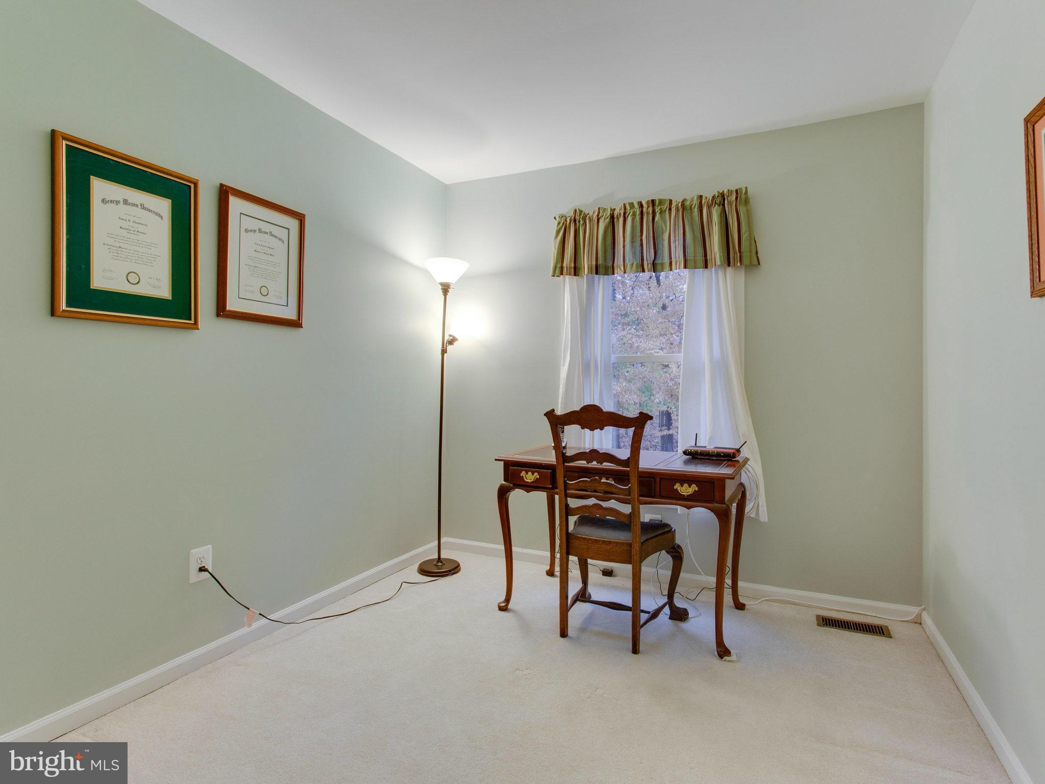 6272 Rathlin Drive Springfield, VA 22152 - Photo 20 of 30 Bedroom