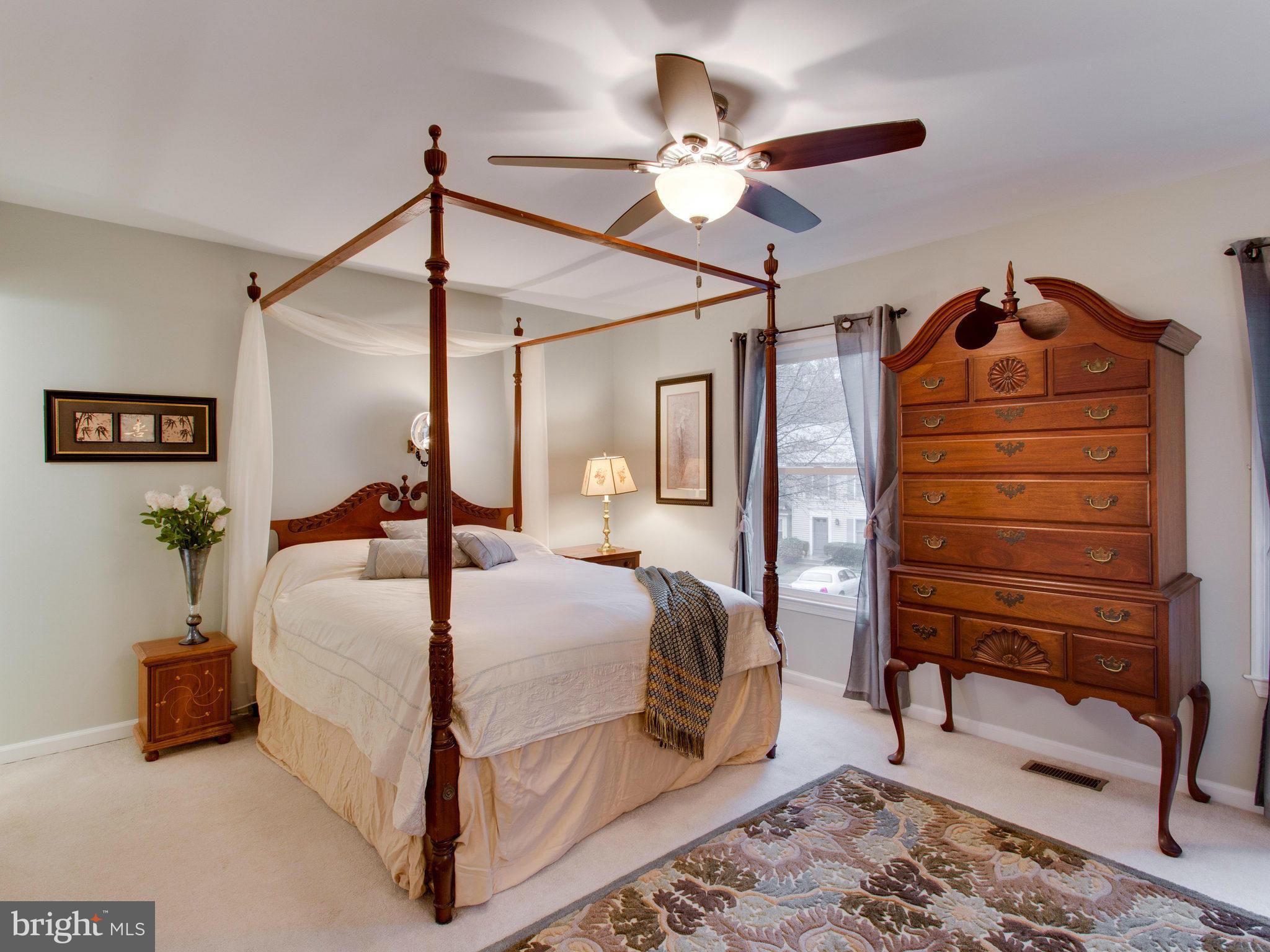 6272 Rathlin Drive Springfield, VA 22152 - Photo 22 of 30 Bedroom (Master)