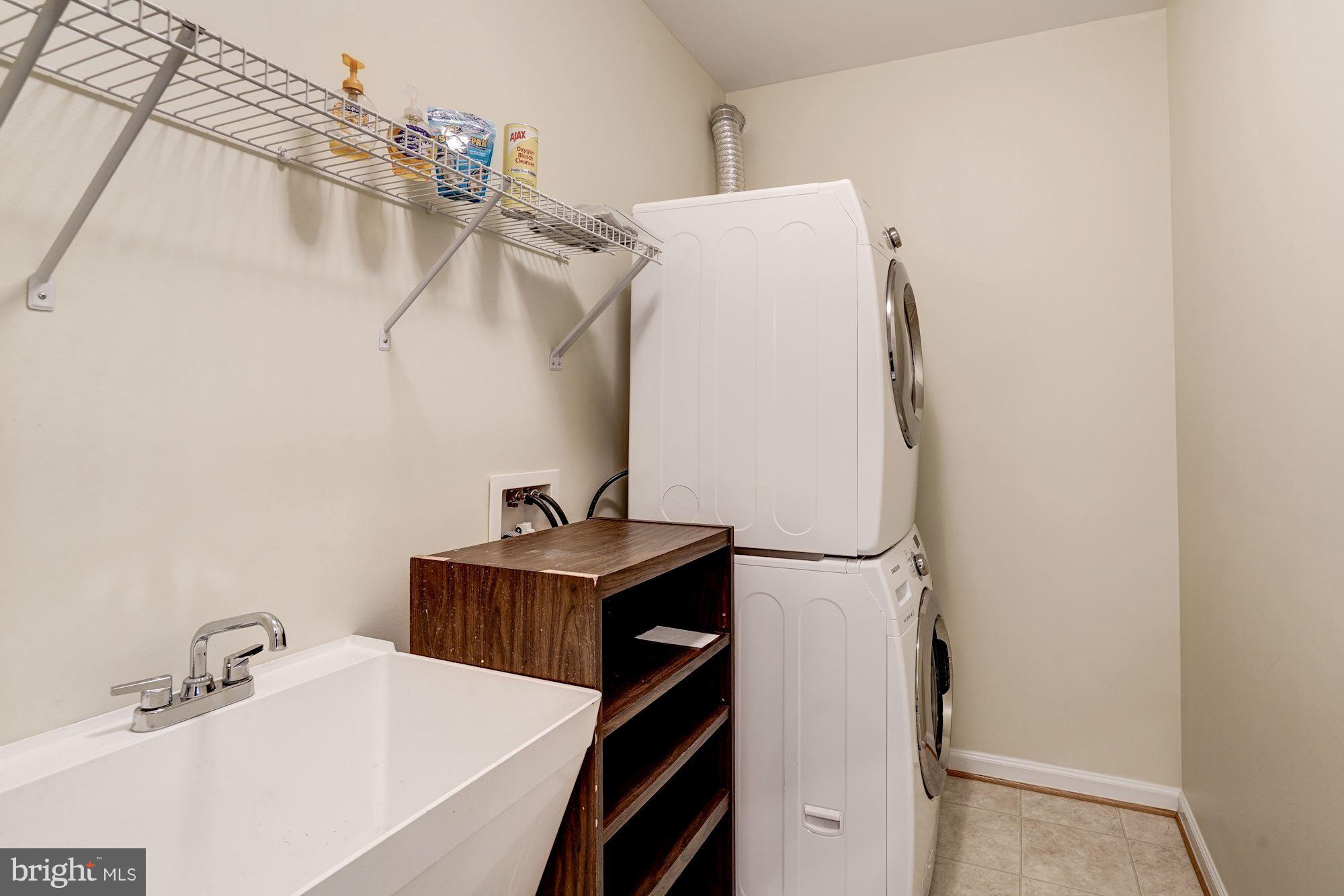 11709 Kahns Road Manassas, VA 20112 - Photo 14 of 30 Mud Room and Laundry Room