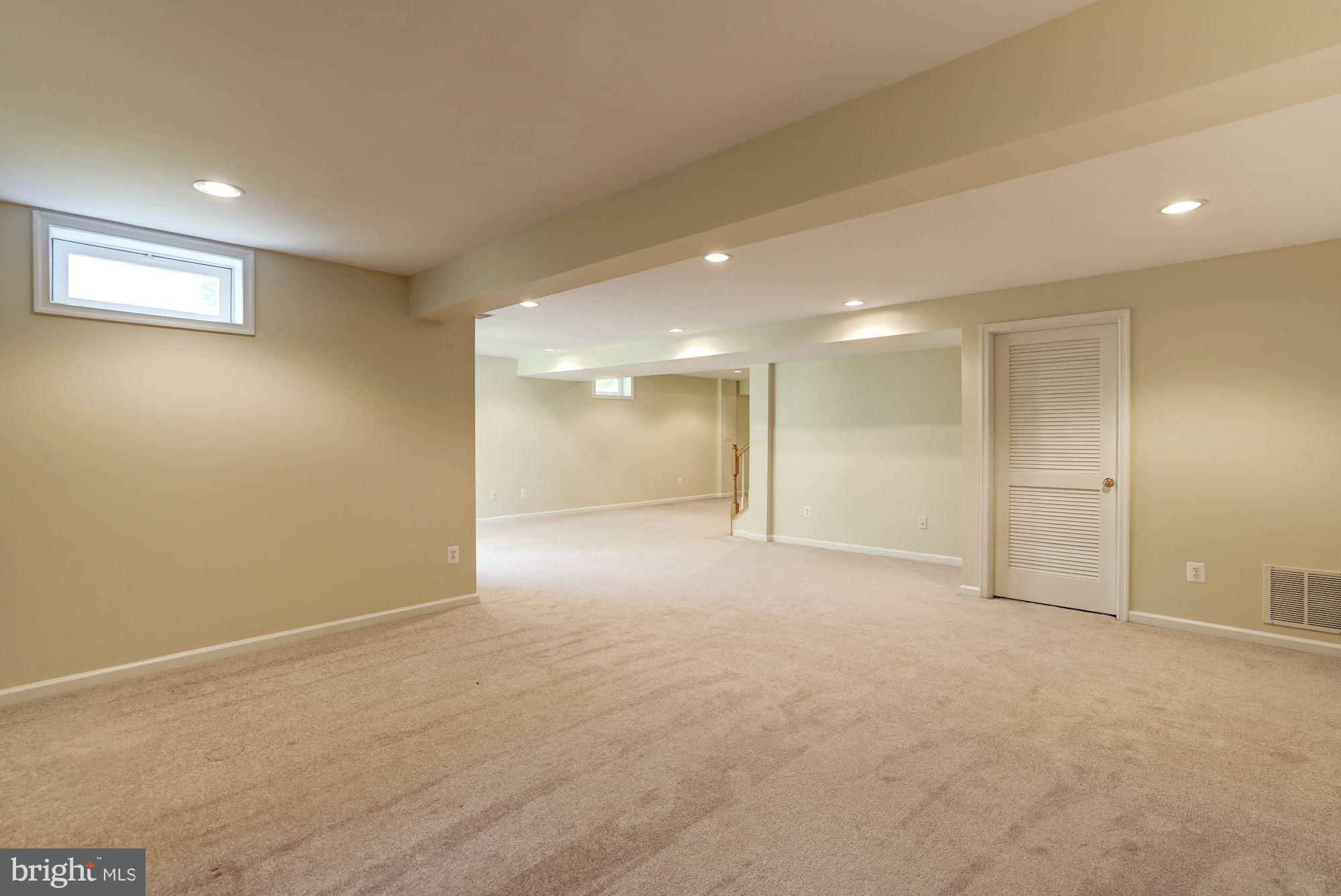 11709 Kahns Road Manassas, VA 20112 - Photo 26 of 30 Rec Room