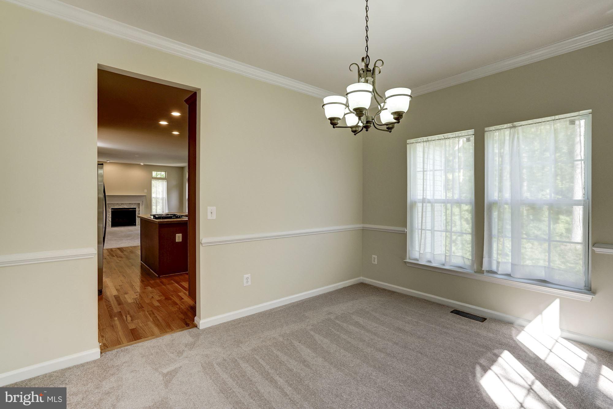 11709 Kahns Road Manassas, VA 20112 - Photo 4 of 30 Dining Room