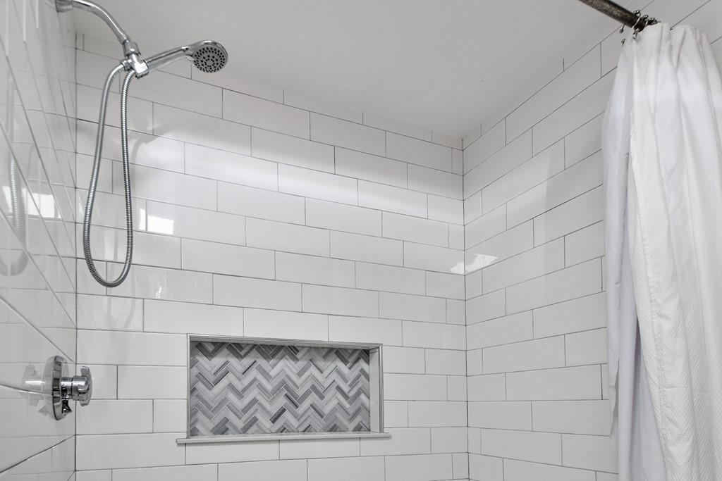 10 Bellmore Road Framingham, MA 01702 - Photo 6 of 12 Gallery Image 6
