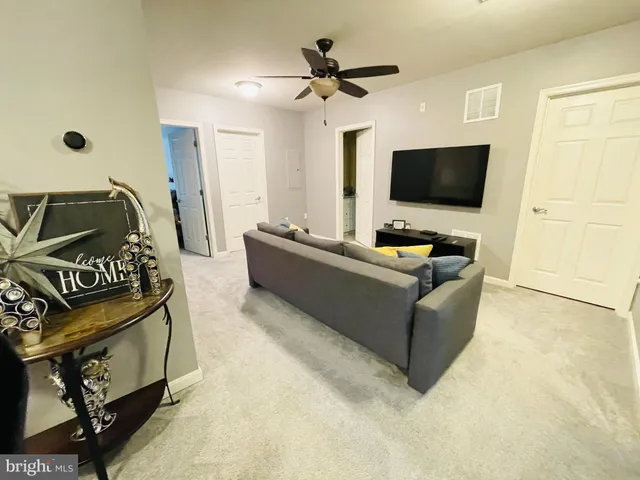 $2,750 | 1850 Cedar Cove Way, Unit 201, Woodbridge, VA 22191