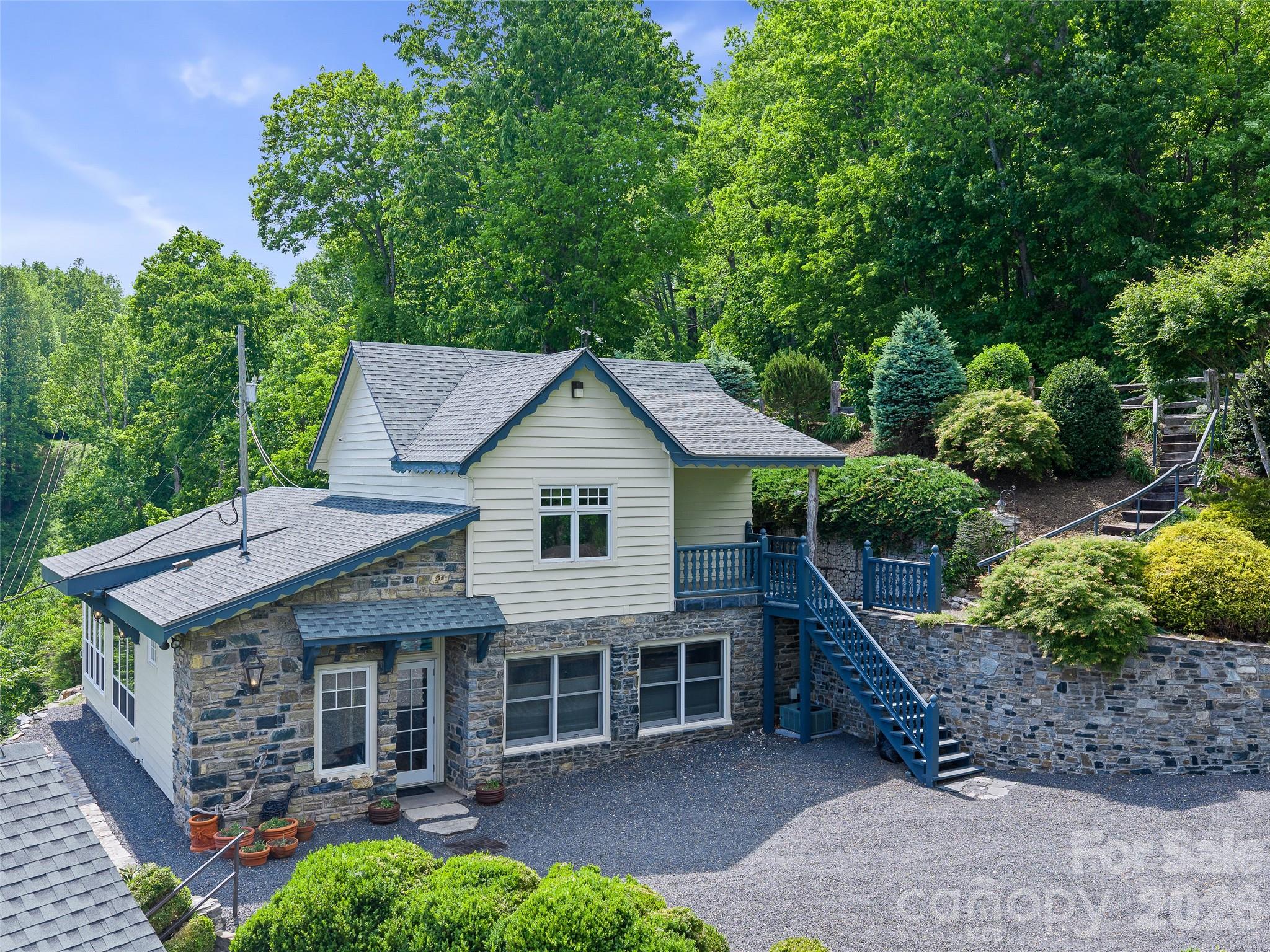 729 Bear Wallow Road Marion, NC 28752 - Photo 5 of 48