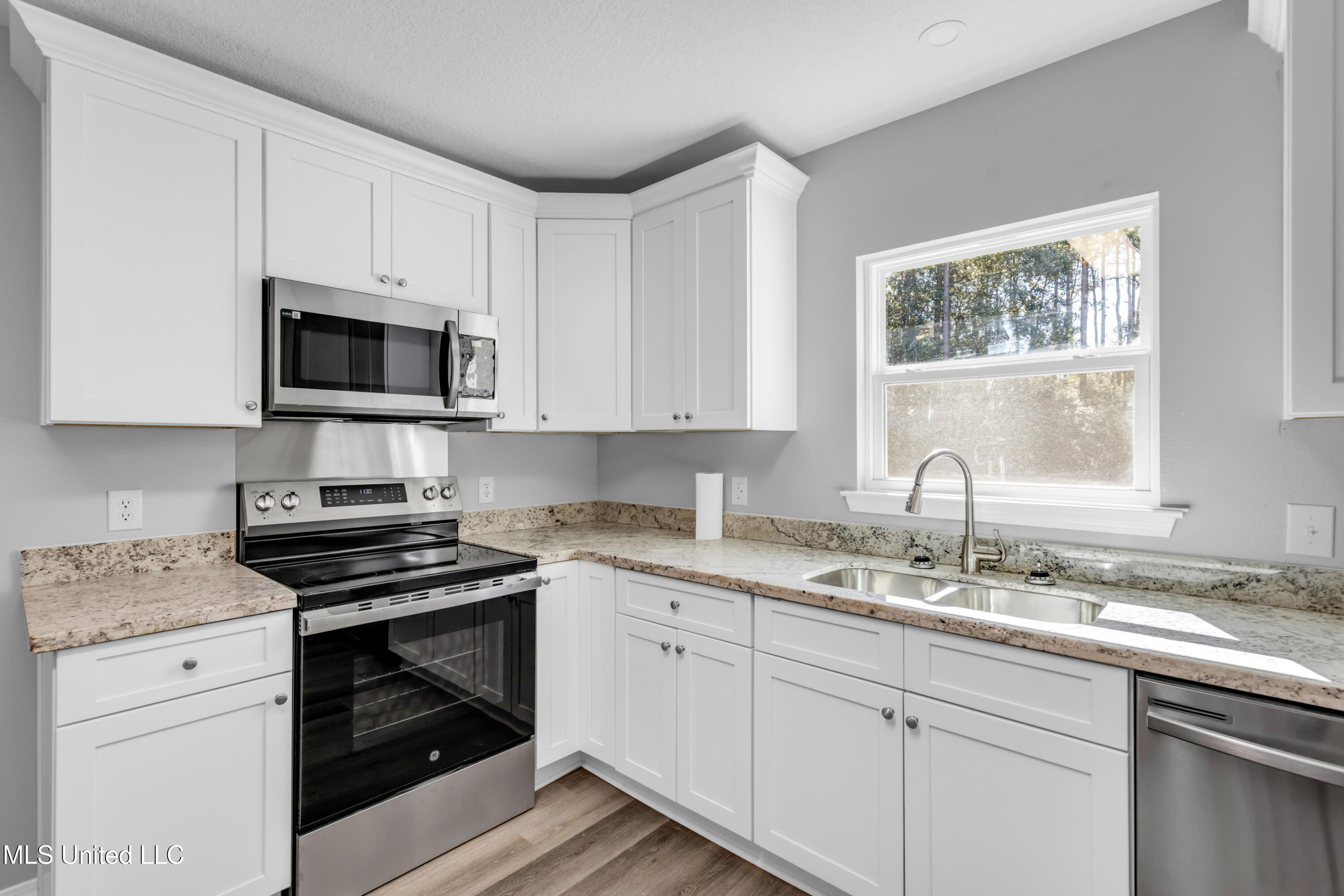 3516 Raintree Drive Gautier, MS 39553 - Photo 12 of 25 3516RaintreeDr-12