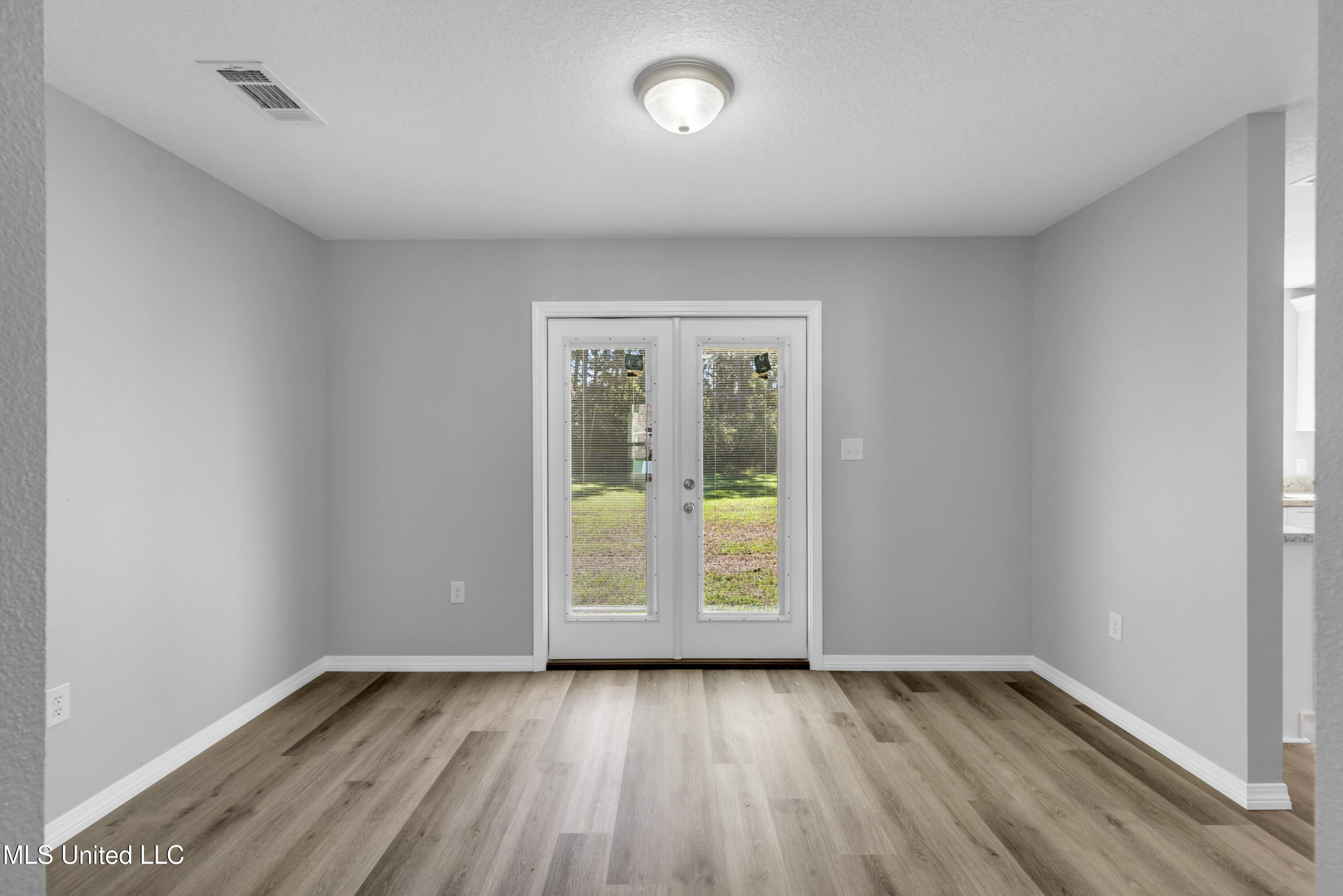 3516 Raintree Drive Gautier, MS 39553 - Photo 8 of 25 3516RaintreeDr-8