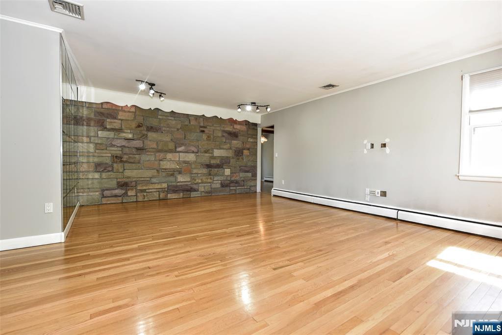 11 Mountain Ridge Drive Wayne, NJ 07470 - Photo 7 of 30