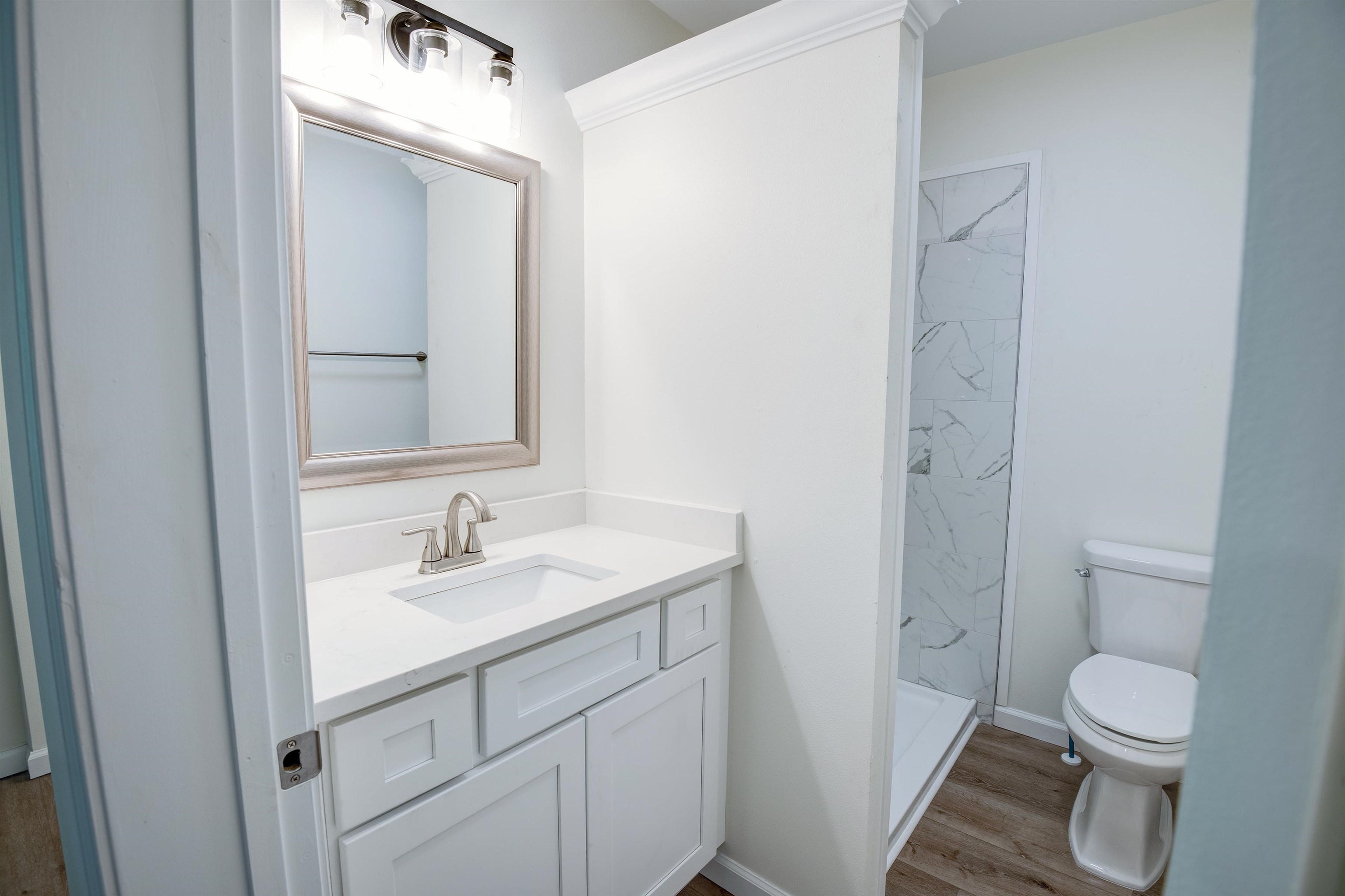 510 East Myrtle Avenue Foley, AL 36535 - Photo 16 of 22 Bathroom