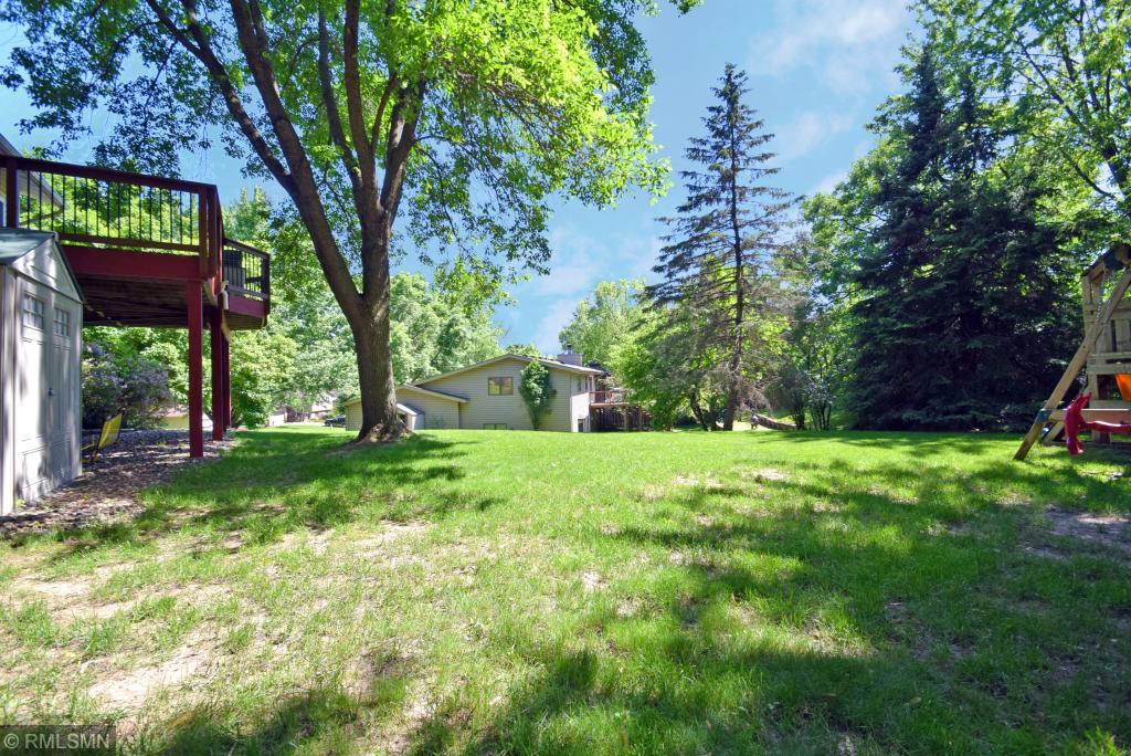 4645 Beacon Hill Road Eagan, MN 55122 - Photo 4 of 36 Gallery Image 4