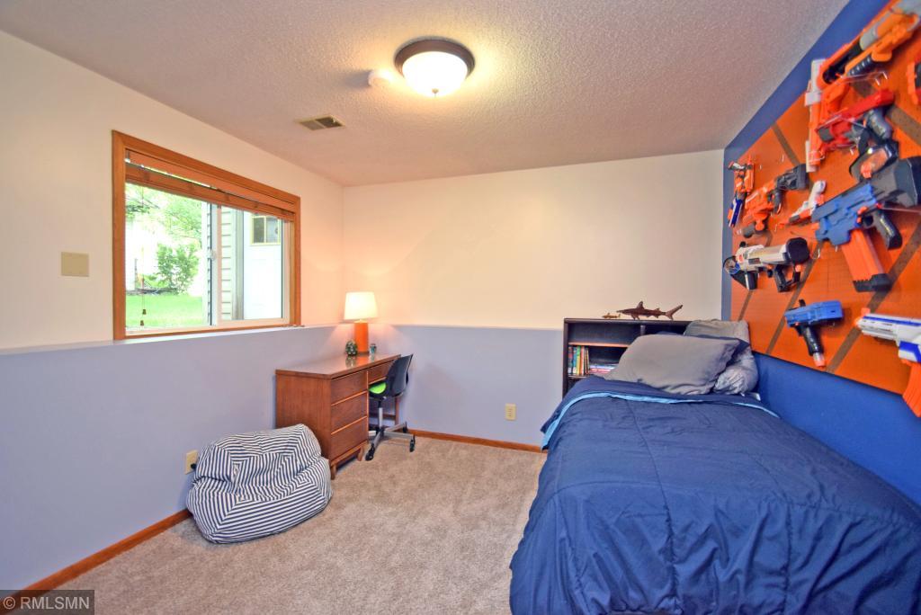 4645 Beacon Hill Road Eagan, MN 55122 - Photo 34 of 36 Gallery Image 34