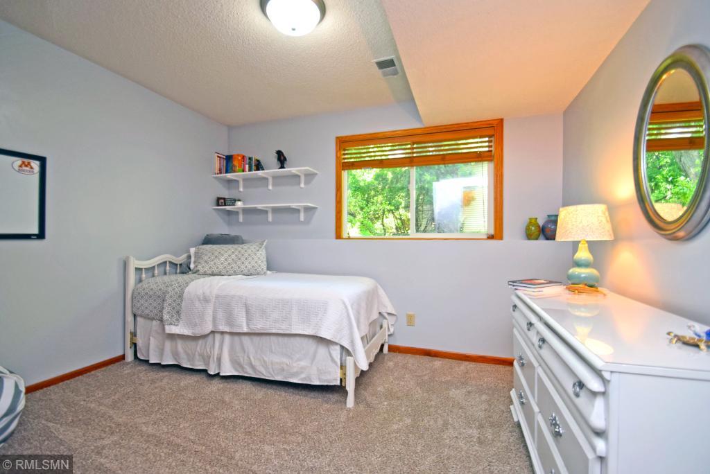 4645 Beacon Hill Road Eagan, MN 55122 - Photo 36 of 36 Gallery Image 36