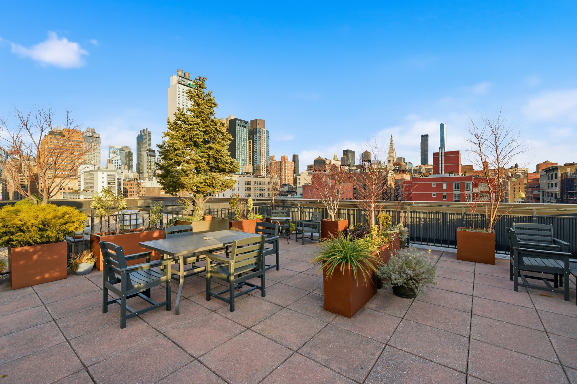 201 West 21st Street, Unit 11K Manhattan, NY 10011 - Photo 17 of 19