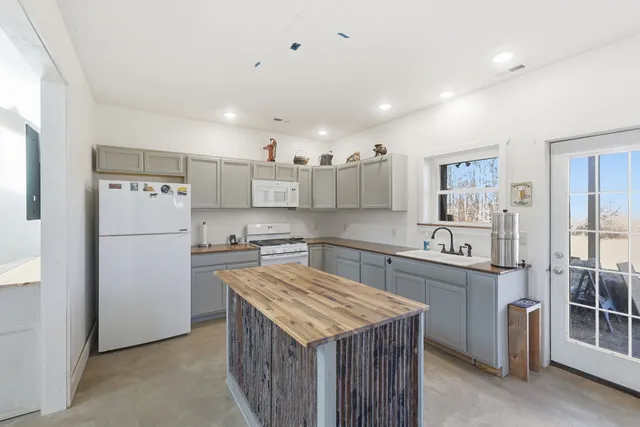 $324,900 | 4739 Blue Springs Road, Smithville, TN 37166