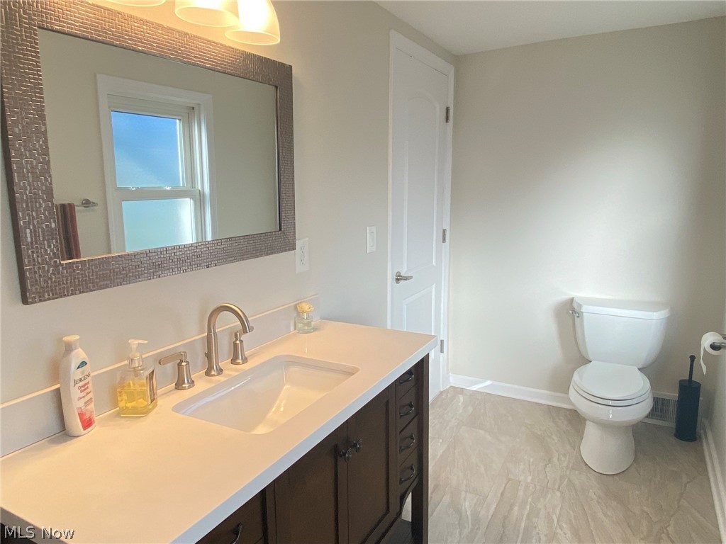 18476 Alexander Road Walton Hills, OH 44146 - Photo 20 of 34