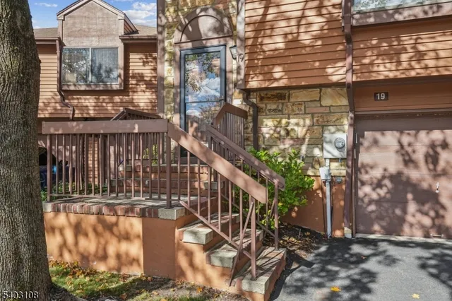 $539,900 | 19 Heritage Way, Rockaway, NJ 07866