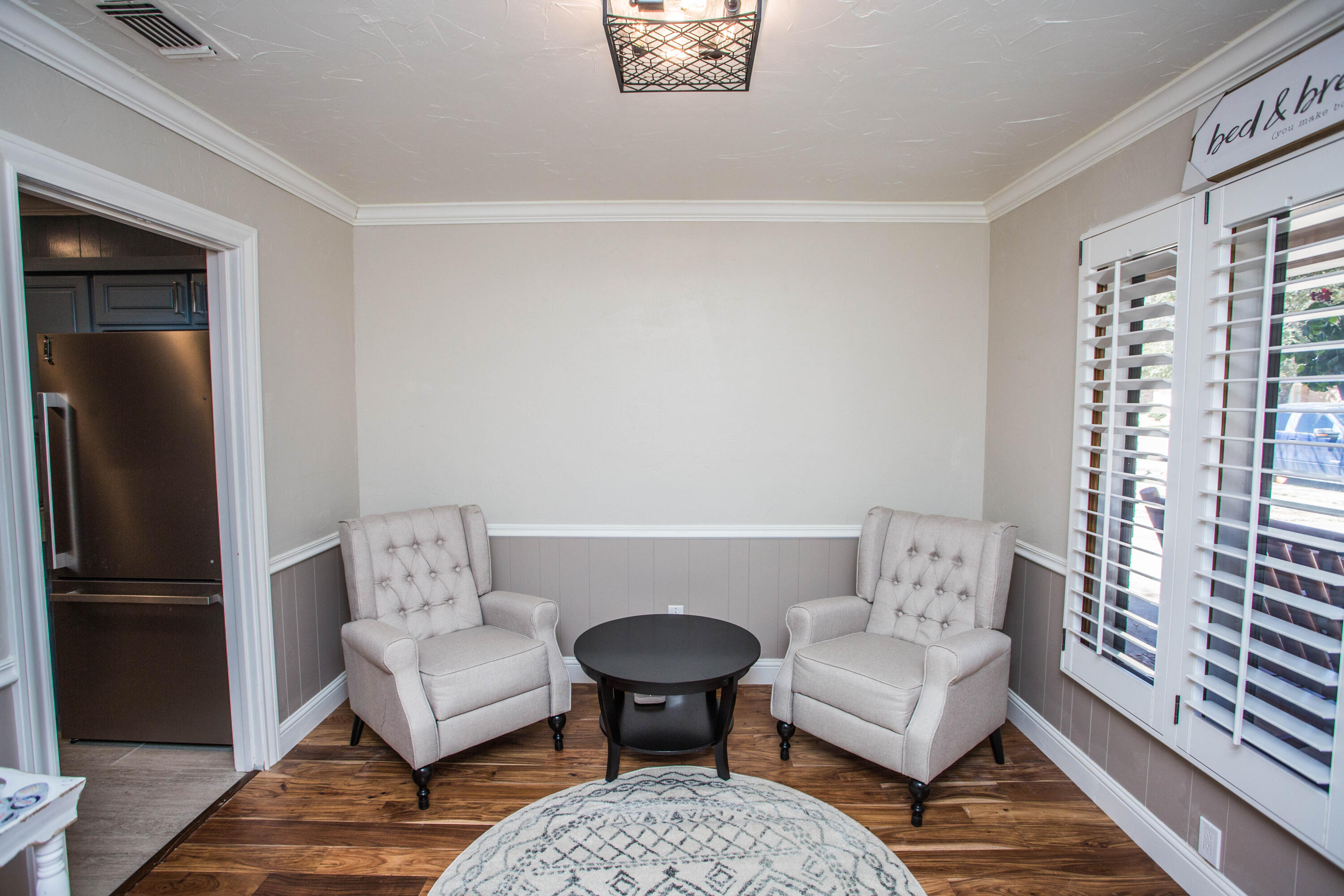 5407 79th Street Lubbock, TX 79424 - Photo 8 of 19 a living room with furniture and a rug