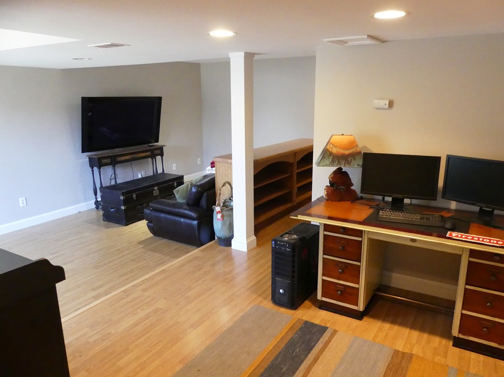 355 River Road Andover, MA 01810 - Photo 19 of 28 Gallery Image 19
