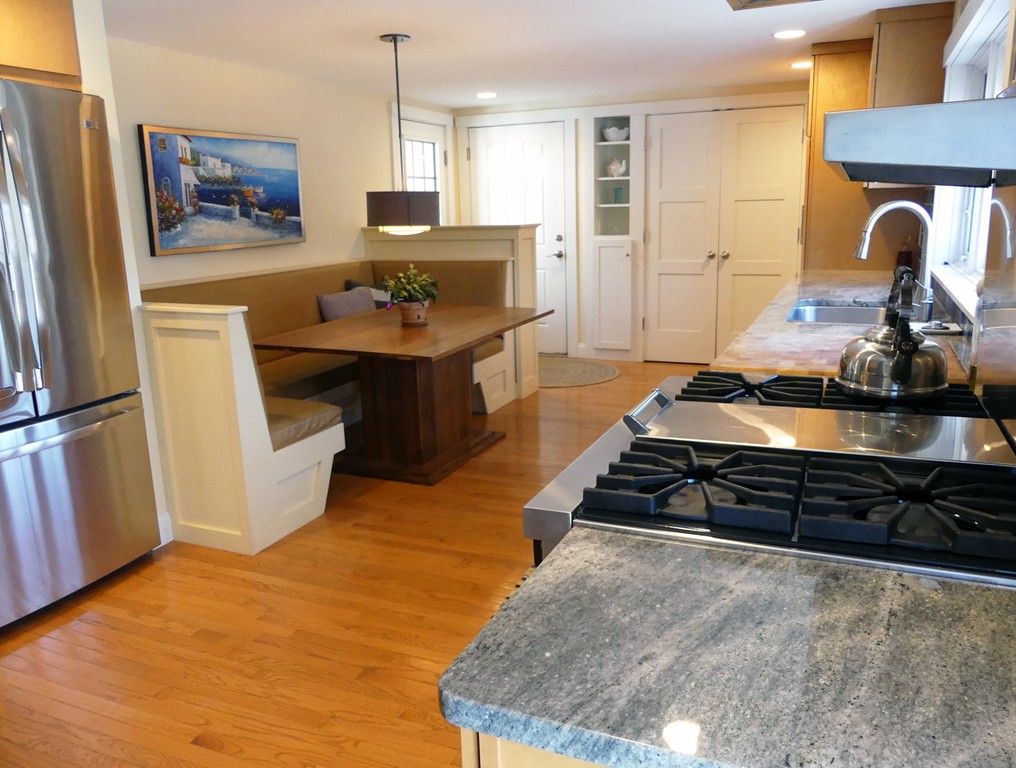 355 River Road Andover, MA 01810 - Photo 7 of 28 Gallery Image 7
