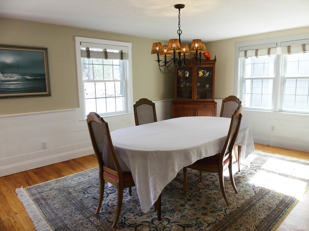 355 River Road Andover, MA 01810 - Photo 8 of 28 Gallery Image 8